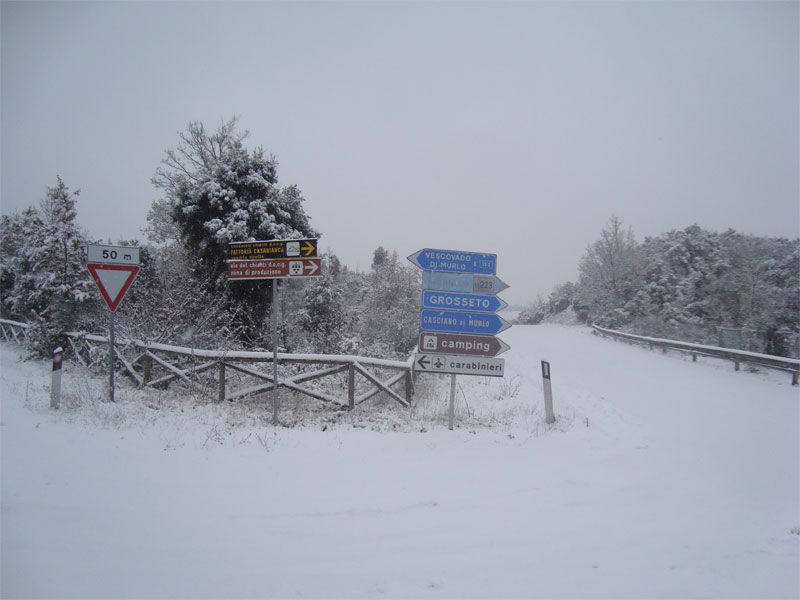 gal/2009/14 - neve 19-20 dicembre/neve_sabato_19_12/il-bivio.jpg